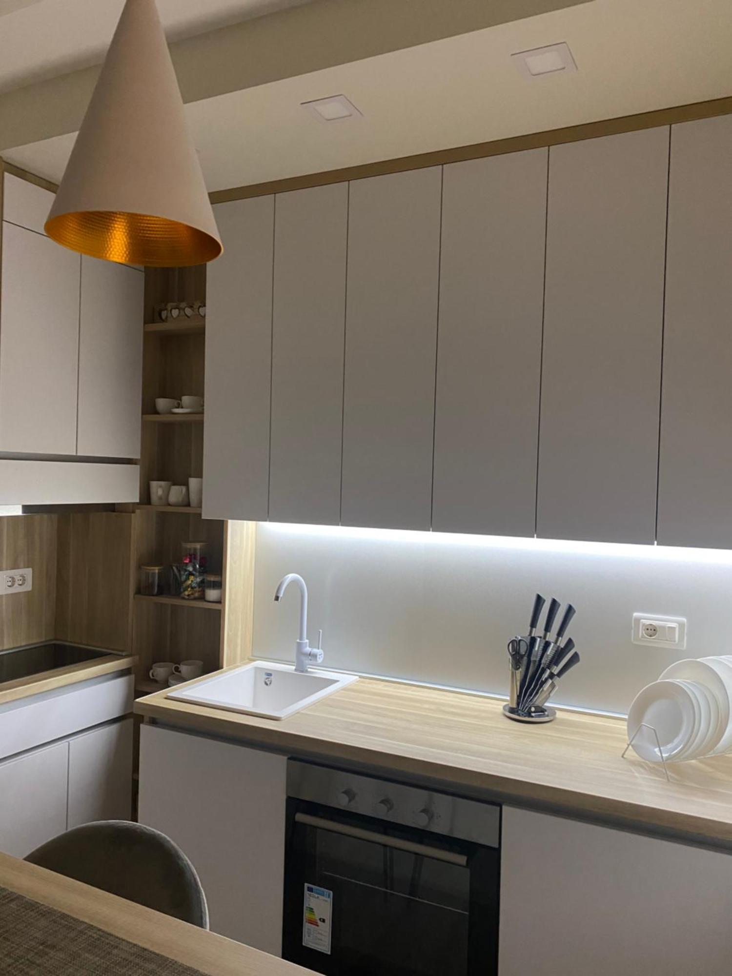 Max 9 Apartment